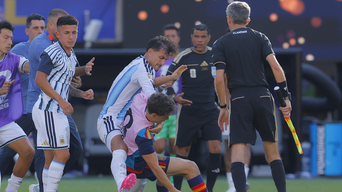Gavi dalam laga Spanyol vs Argentina