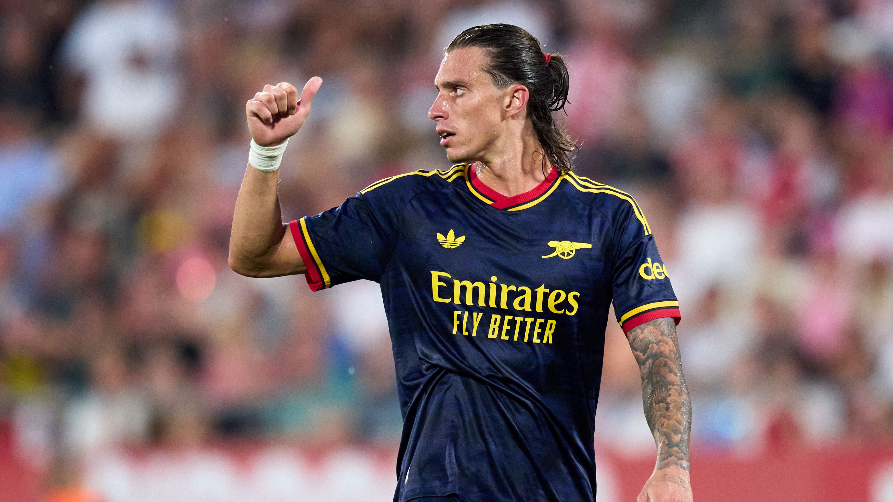 Riccardo Calafiori beraksi dalam laga Arsenal
