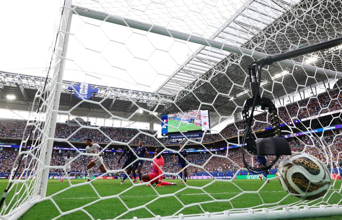 Jude Bellingham merayakan golnya saat Inggris melawan Prancis di perebutan perunggu Piala Dunia 2026