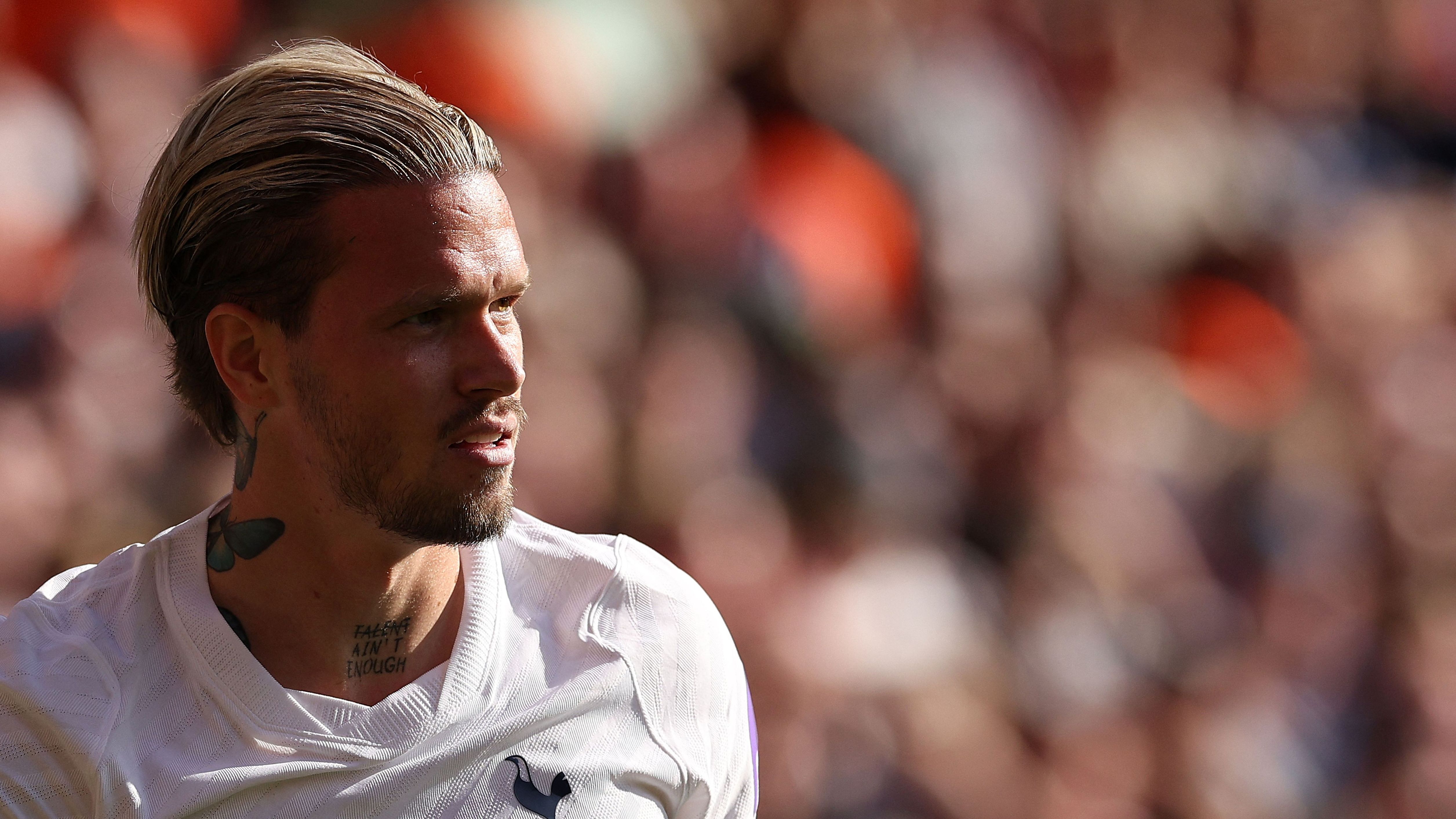 Mykhailo Mudryk bermain untuk Tottenham Hotspur